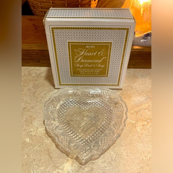 Vintage Avon Heart and Diamond Soap Dish in box. - Picture 1 of 7